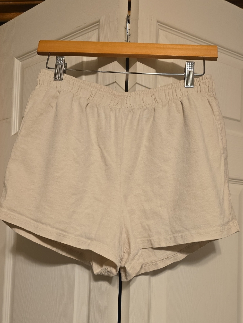 perfectwhitetee Cream Elastic-Waist Athletic Shorts
